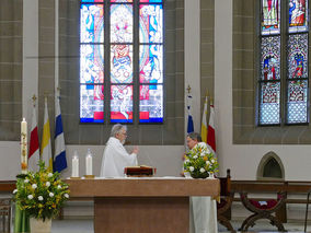 Lumen Christi - Auferstehungsmesse in St. Crescentius (© Karl-Franz Thiede)